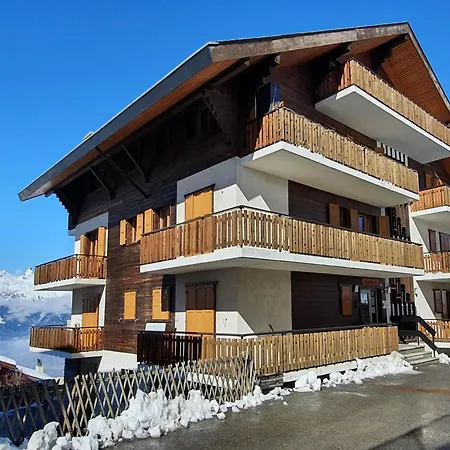 In With Stunning Views *