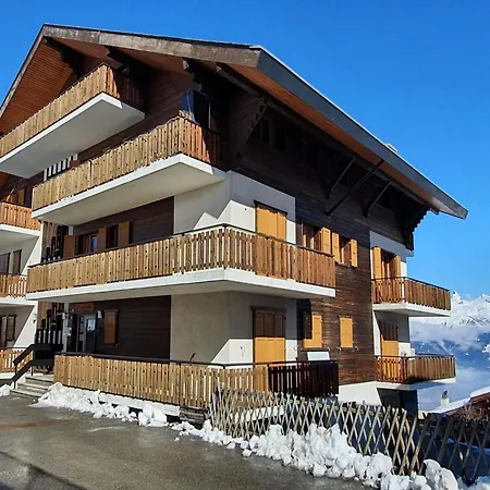 In With Stunning Views *