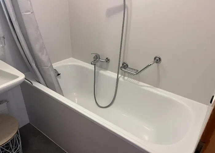 In With Stunning Views 아파트