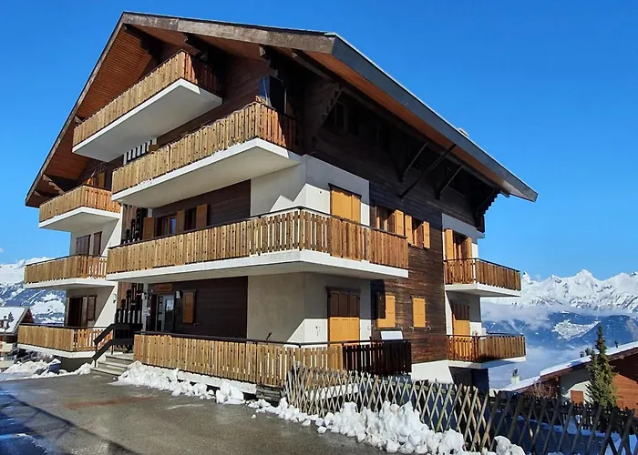 In With Stunning Views *